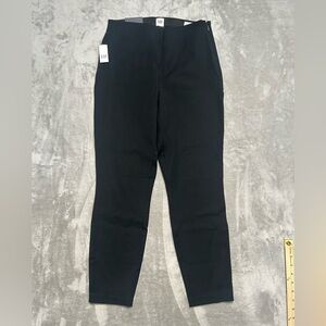 Gap skinny ankle side zip pants. Women’s size 6.